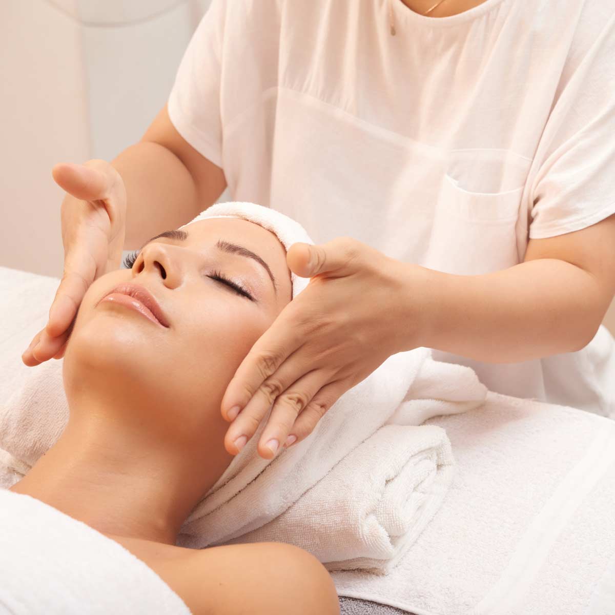 Amara-Clinic-Photo-03